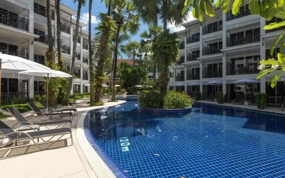 Sunwing Resort and Spa Bangtao Beach, Phuket a okolí