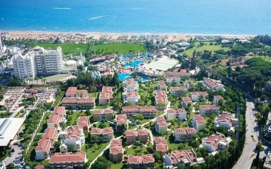 Kamelya Aishen Club, Turecká riviéra