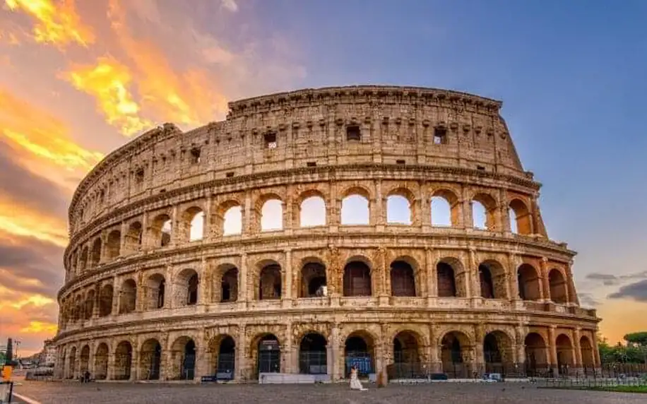 Itálie: Pobyt v centru Říma přímo u historických památek ve 3* Veneto Suite Rome se snídaňovým balíčkem + WiFi