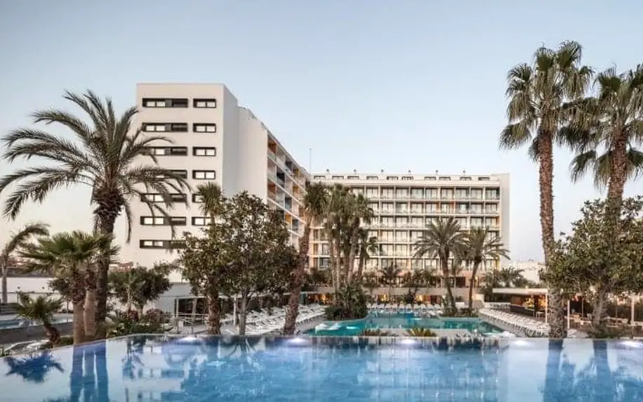 Aqua Hotel Silhouette & Spa - Adults Only, Costa del Maresme