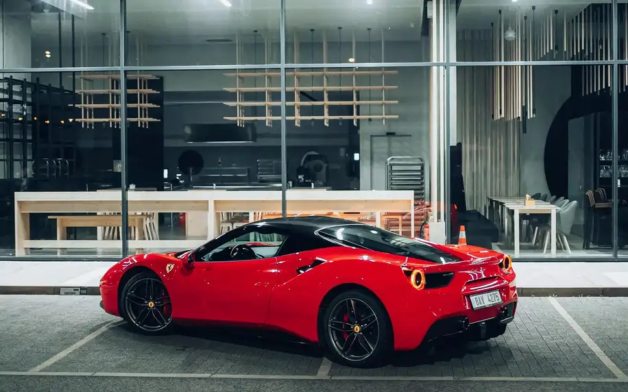 Ovládněte Ferrari 488 GTB nebo Lamborghini