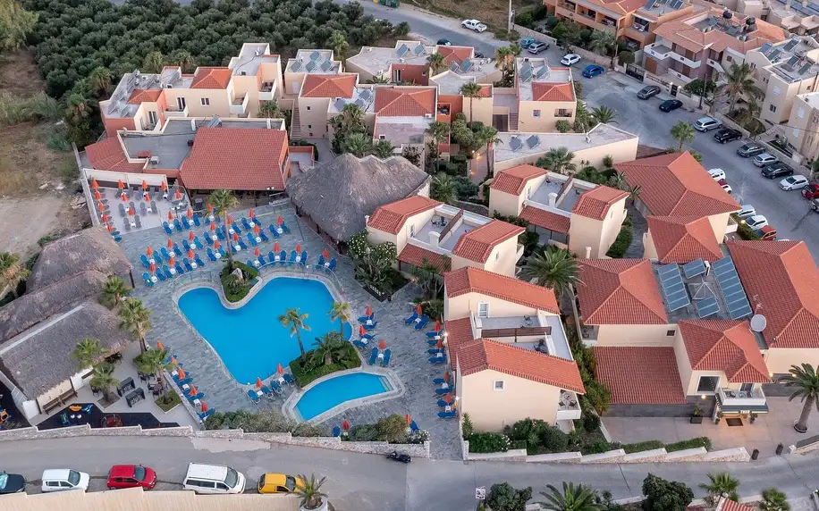 Theo Hotel Agia Marina, Kréta