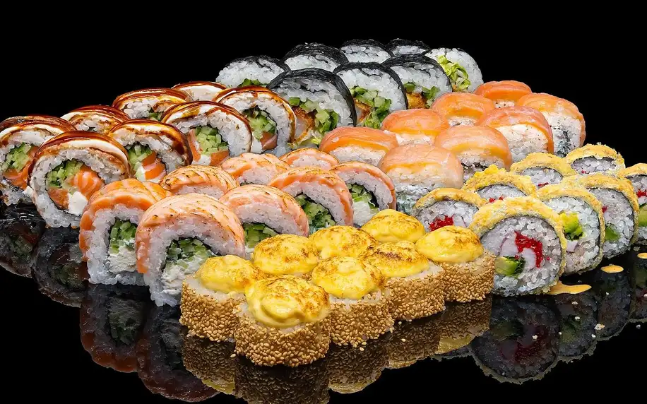 Degustační sushi set: 48 klasických i smažených rolek