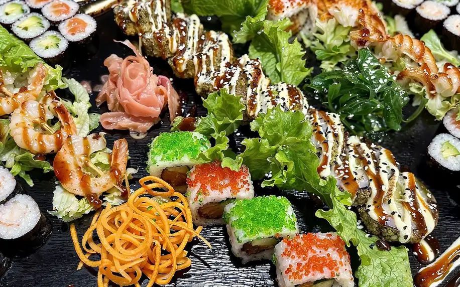 Menu plné asijských specialit či sety s 16-54 ks sushi