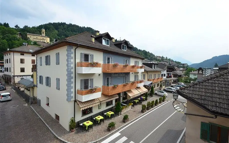 Hotel ITALIA - Wellness Villa MONICA, Val di Fiemme