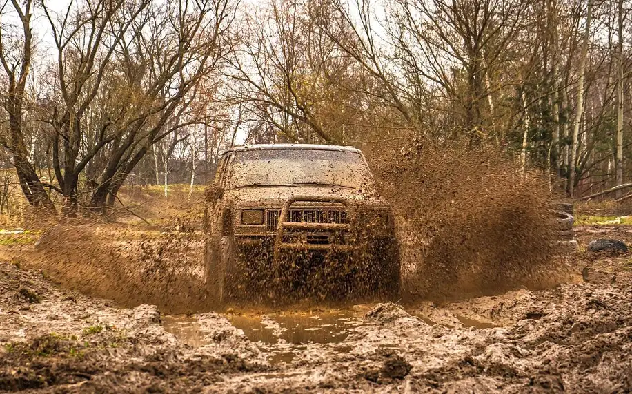 Offroady, čtyřkolky nebo buggy v rallye-cross aréně