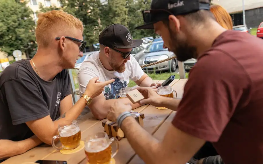 Tour de Beer či Tour de Wine: venkovní detektivní hra