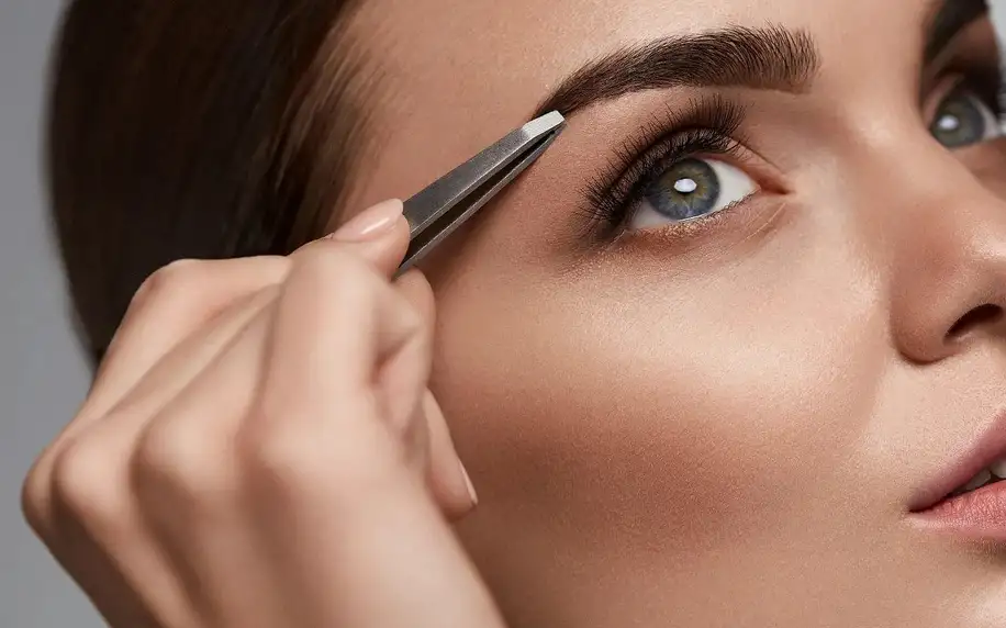 Lash lifting, laminace obočí i masáž obličeje a dekoltu