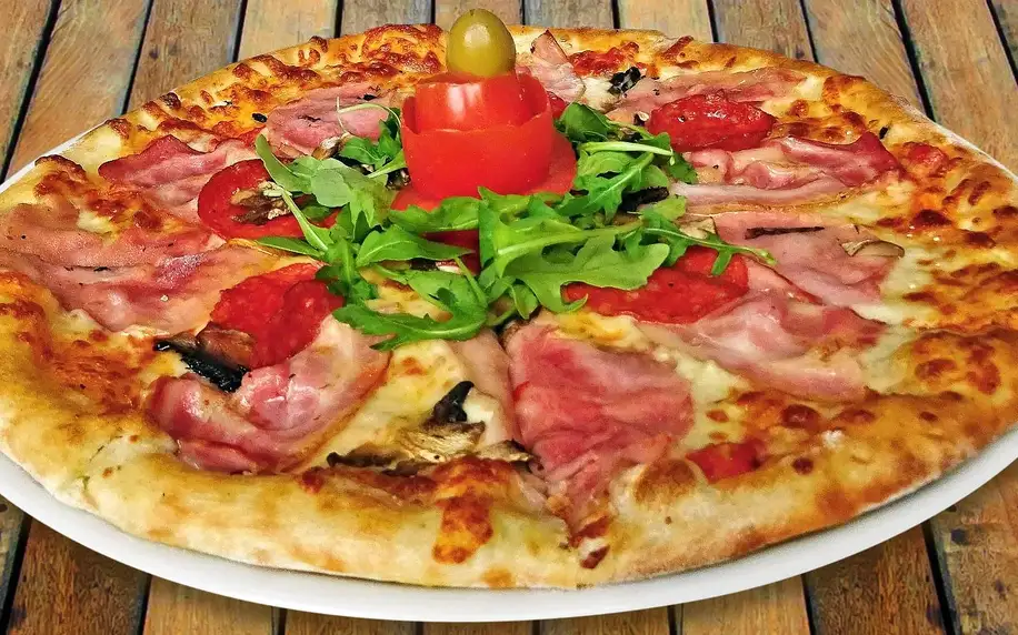 1–2 pizzy v restauraci přímo na libereckém náměstí