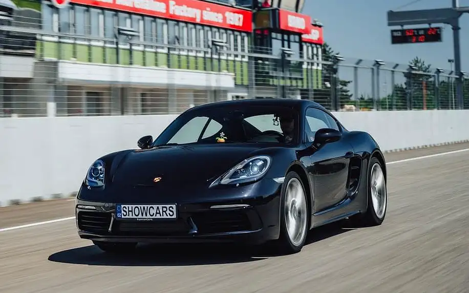 Jízda v Porsche 718 Cayman na velkém závodním okruhu Most