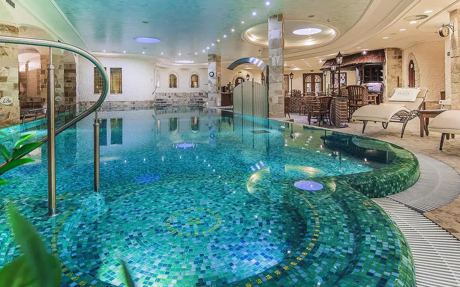 5* hotel Plaza v Karlových Varech s luxusním wellness