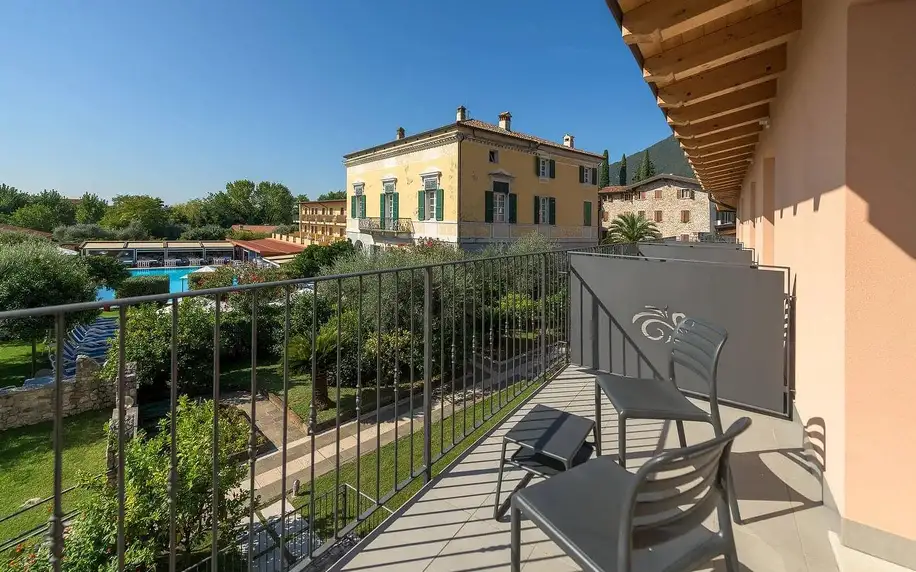 Hotel Regina Del Garda Suite, Lago di Garda