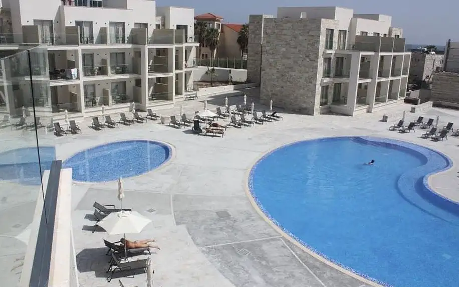 Amphora Hotel and Suites, Pafos