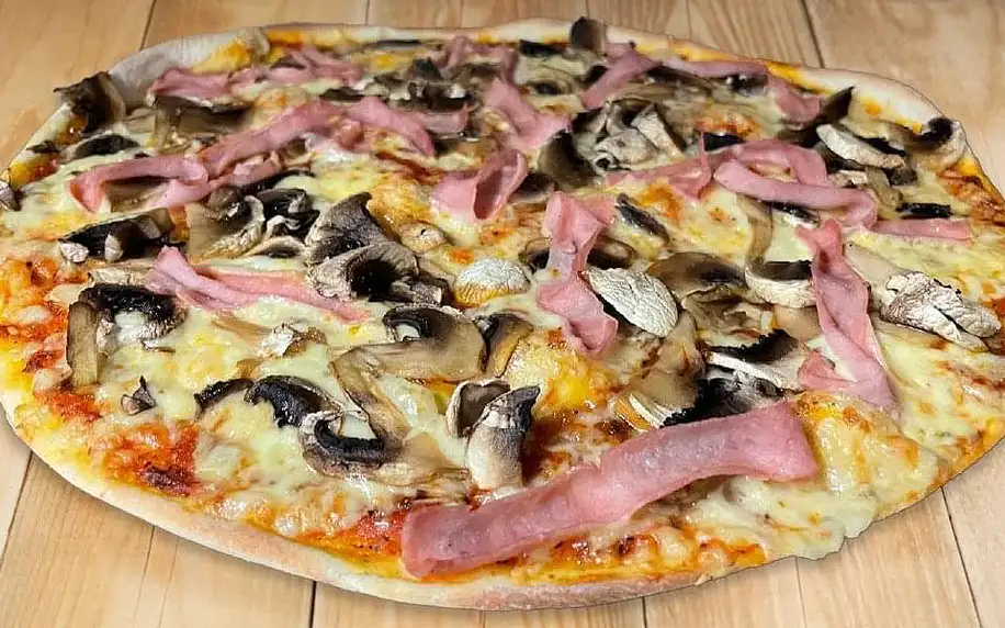 Pizza dle výběru: salámová, sýrová i kohoutí na smetaně